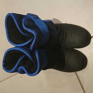 Kamik snow boots
